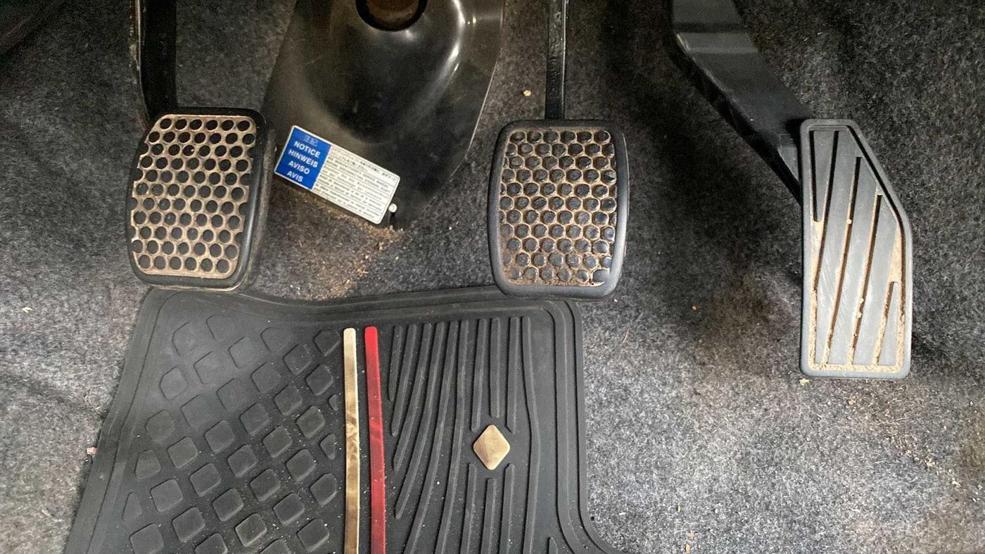 2019 Maruti Alto LXI, Petrol, Manual, 28,705 km, Pedals