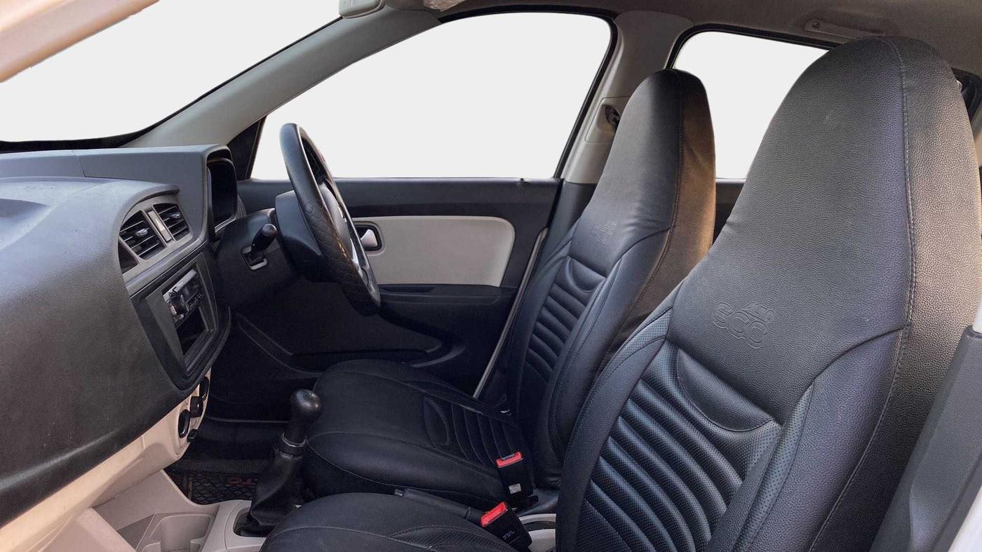 2019 Maruti Alto LXI, Petrol, Manual, 28,705 km, Right Side Front Door Cabin
