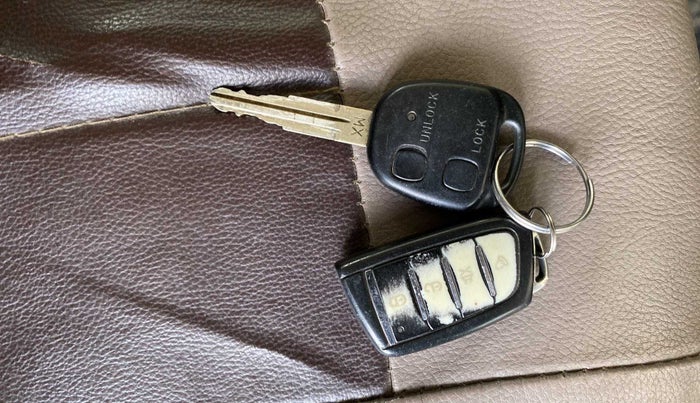 2014 Hyundai Santro Xing GLS PLUS AUDIO, Petrol, Manual, 86,934 km, Key Close Up