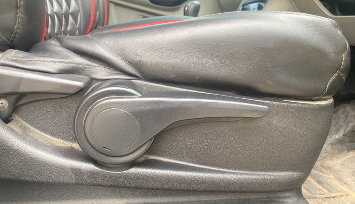 2019 Tata Tiago XZ PLUS PETROL, Petrol, Manual, 54,260 km, Driver Side Adjustment Panel