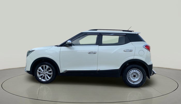 2022 Mahindra XUV300 W8 1.2 PETROL, Petrol, Manual, 25,888 km, Left Side