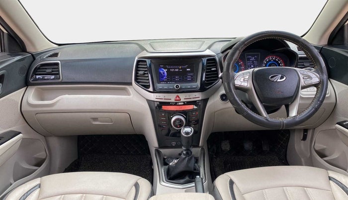 2022 Mahindra XUV300 W8 1.2 PETROL, Petrol, Manual, 25,888 km, Dashboard
