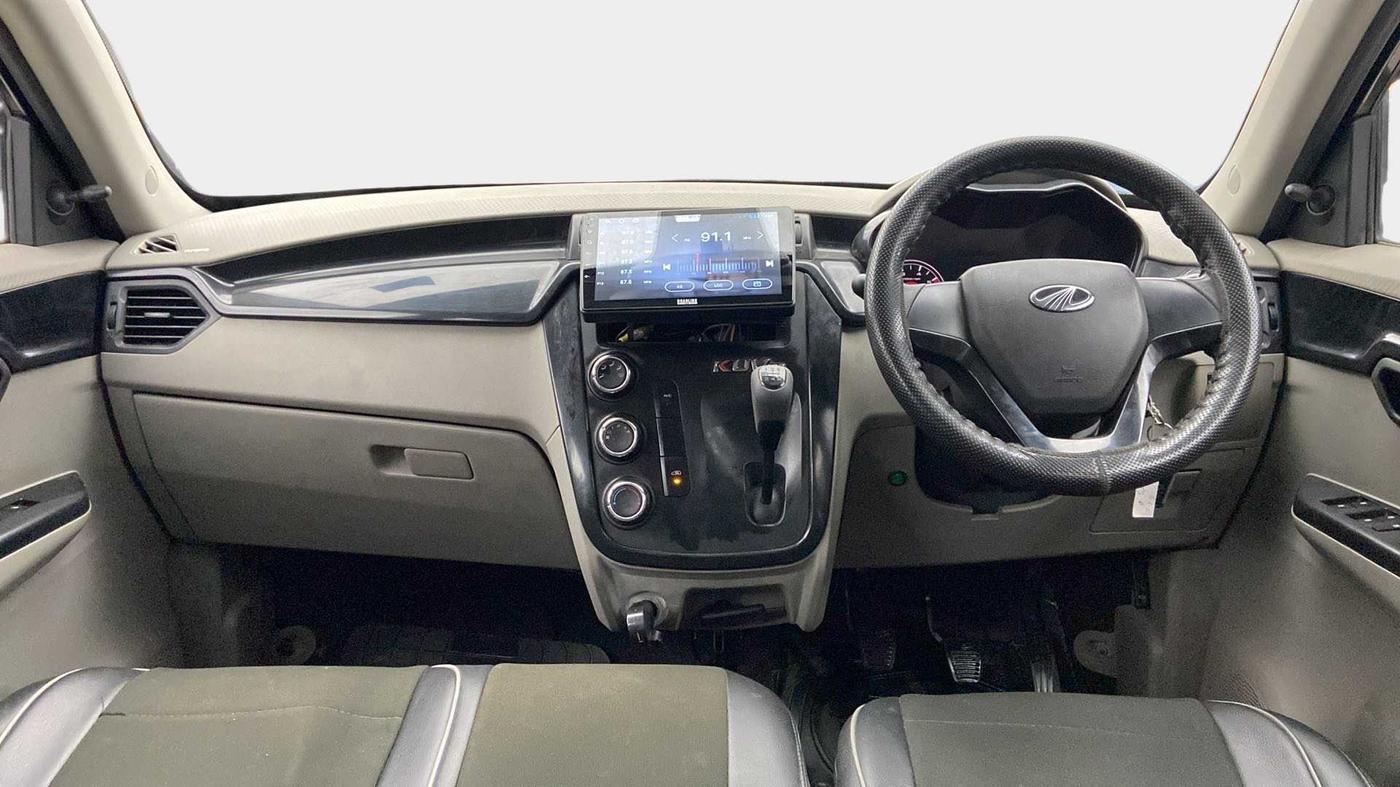 2016 Mahindra Kuv100 K4 PLUS 6 STR, Petrol, Manual, 37,058 km, Dashboard