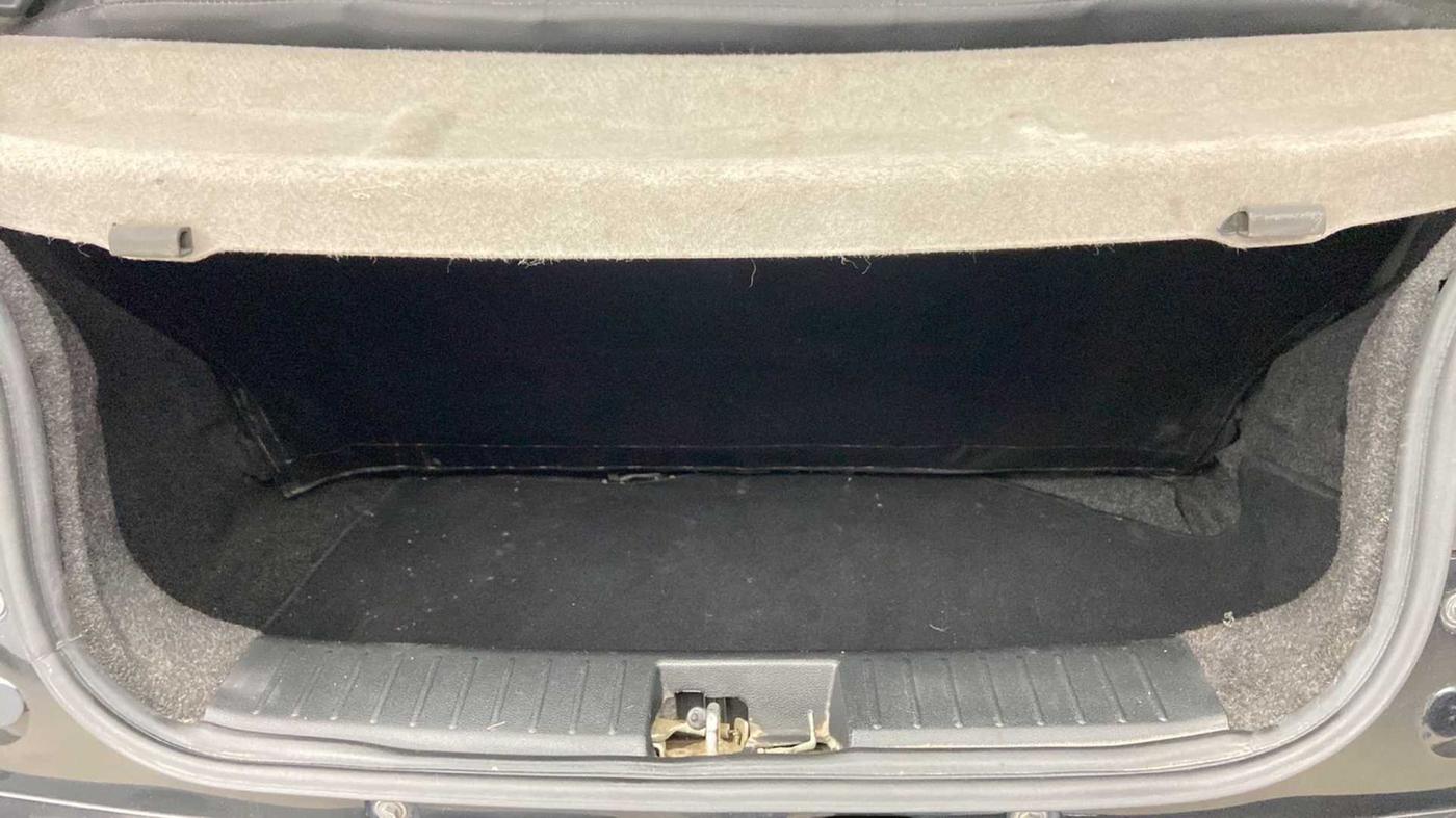 2016 Mahindra Kuv100 K4 PLUS 6 STR, Petrol, Manual, 37,058 km, Boot Inside