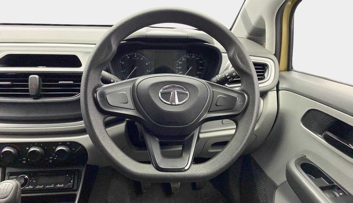 2020 Tata ALTROZ XE PETROL, Petrol, Manual, 38,311 km, Steering Wheel Close Up