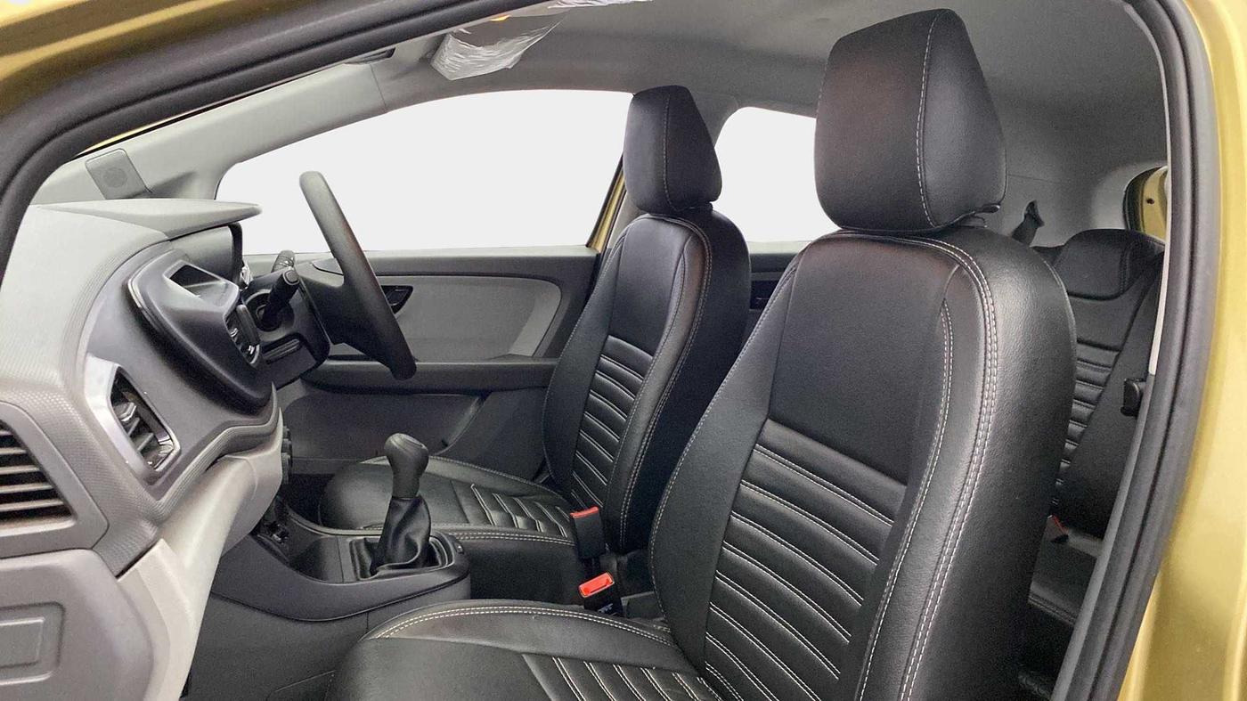 2020 Tata ALTROZ XE PETROL, Petrol, Manual, 38,311 km, Right Side Front Door Cabin