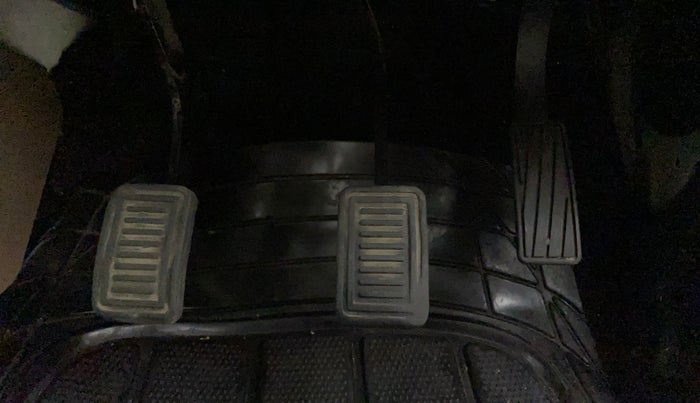 2020 Mahindra Bolero B6 (O), Diesel, Manual, 36,543 km, Pedals