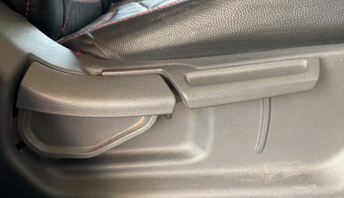 2019 Hyundai GRAND I10 NIOS ASTA 1.2 KAPPA VTVT, Petrol, Manual, 52,338 km, Driver Side Adjustment Panel