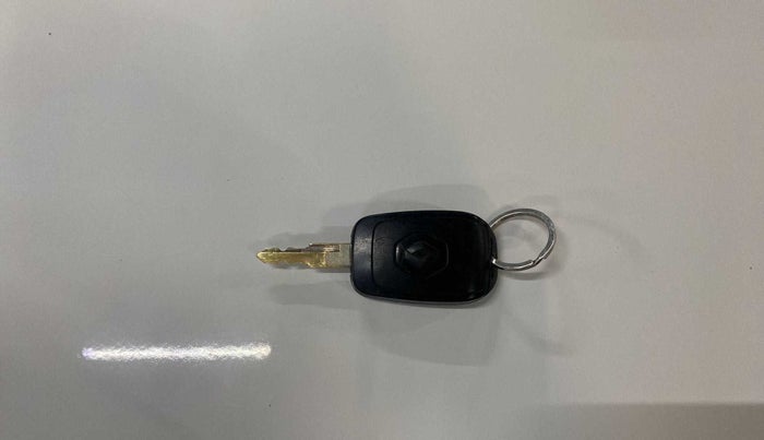 2019 Renault Kwid RXT 1.0 AMT (O), Petrol, Automatic, 12,536 km, Key Close Up