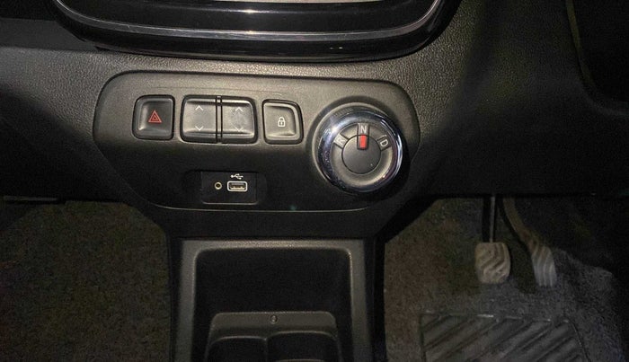 2019 Renault Kwid RXT 1.0 AMT (O), Petrol, Automatic, 12,536 km, Gear Lever