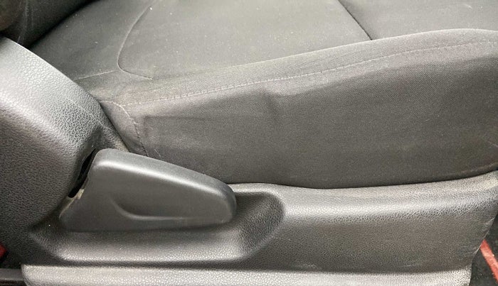 2021 Renault Kwid RXL 1.0 AMT, Petrol, Automatic, 27,923 km, Driver Side Adjustment Panel