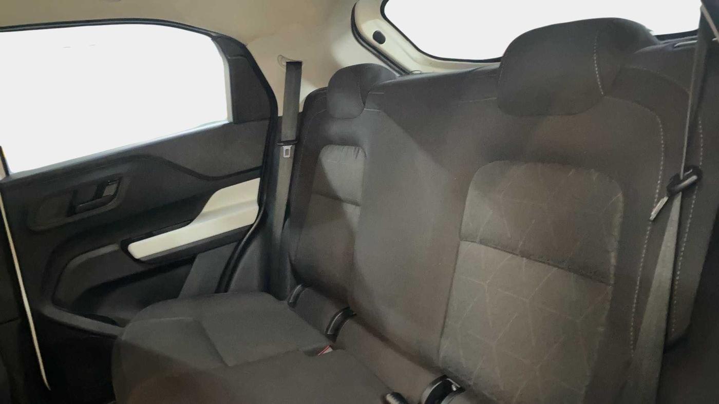 2022 Tata PUNCH ACCOMPLISHED MT, Petrol, Manual, 24,268 km, Right Side Rear Door Cabin