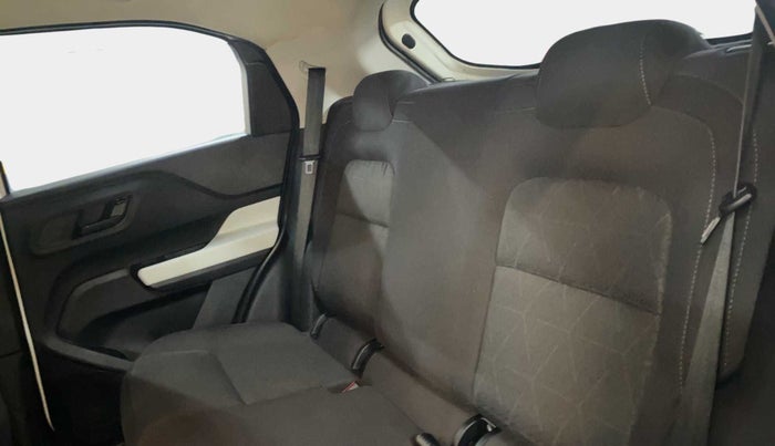 2022 Tata PUNCH ACCOMPLISHED MT, Petrol, Manual, 24,268 km, Right Side Rear Door Cabin