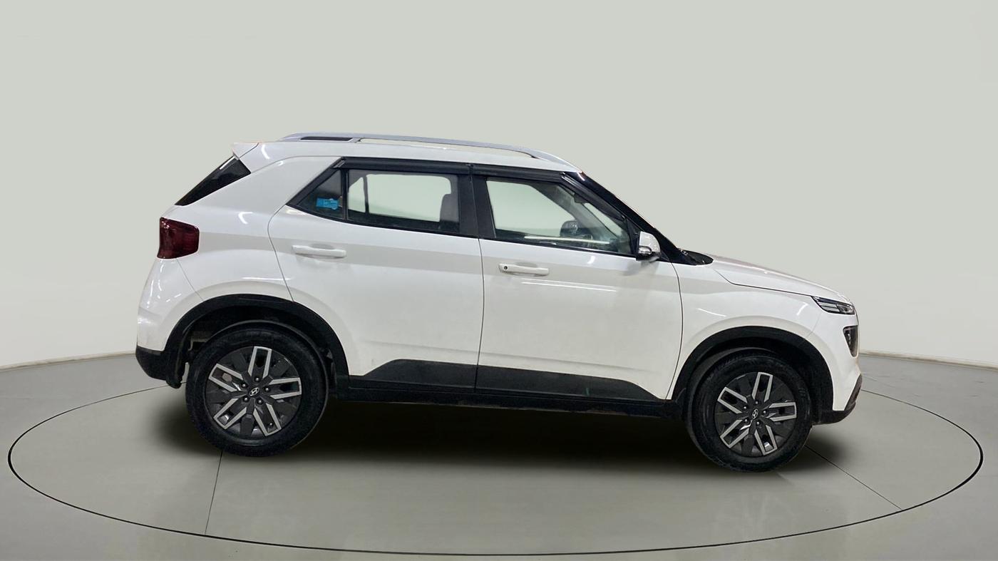 2021 Hyundai VENUE SX 1.5 CRDI, Diesel, Manual, 33,863 km, Right Side View