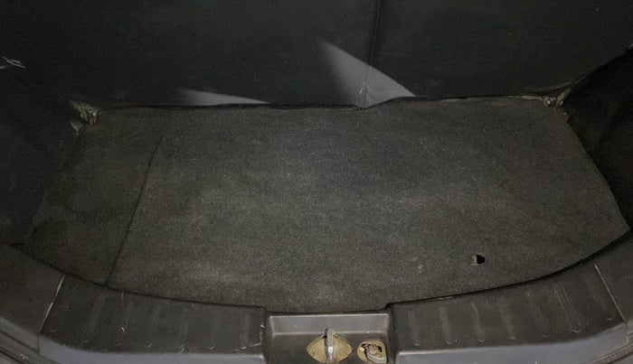 2015 Maruti Wagon R 1.0 VXI, Petrol, Manual, 55,511 km, Boot Inside
