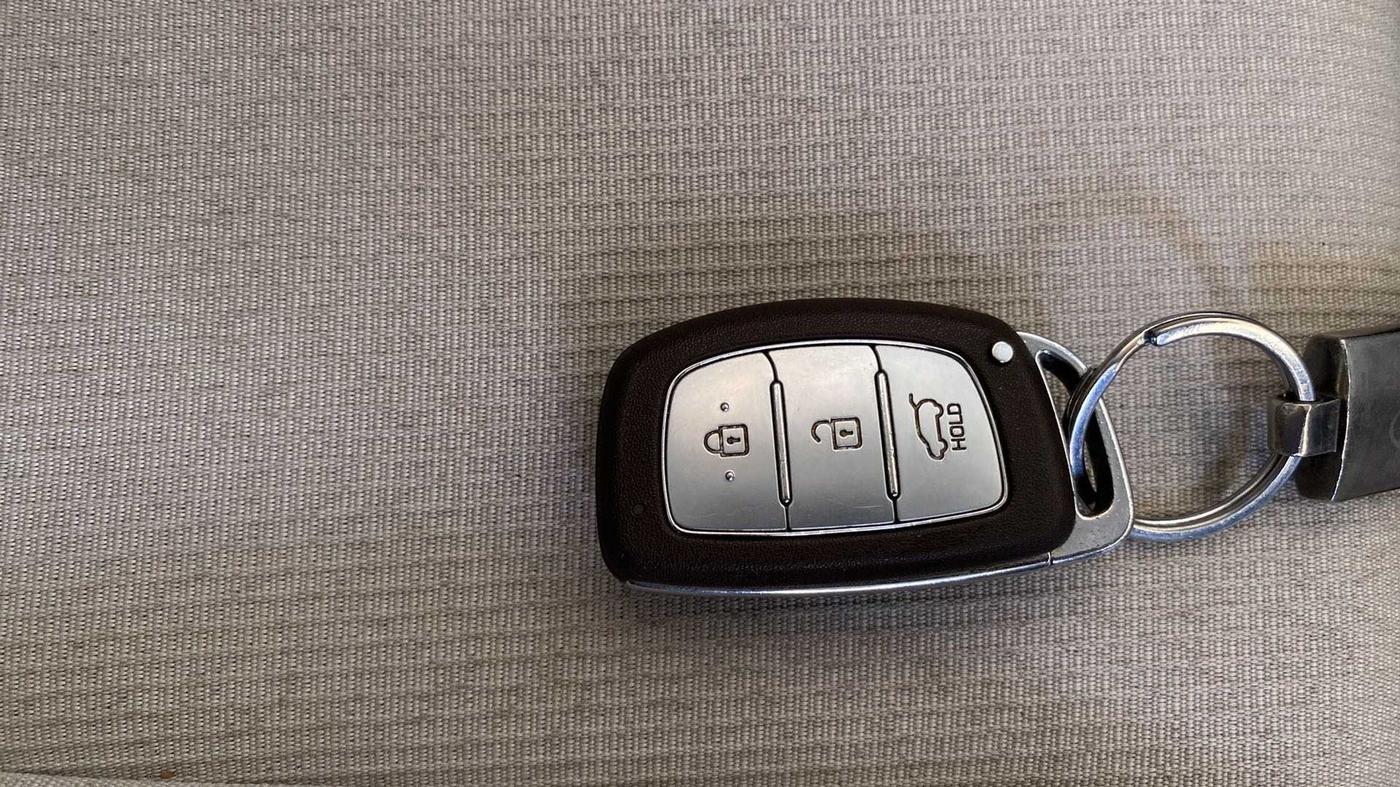 2022 Hyundai VENUE SX 1.2 PETROL, Petrol, Manual, 12,322 km, Key Close Up