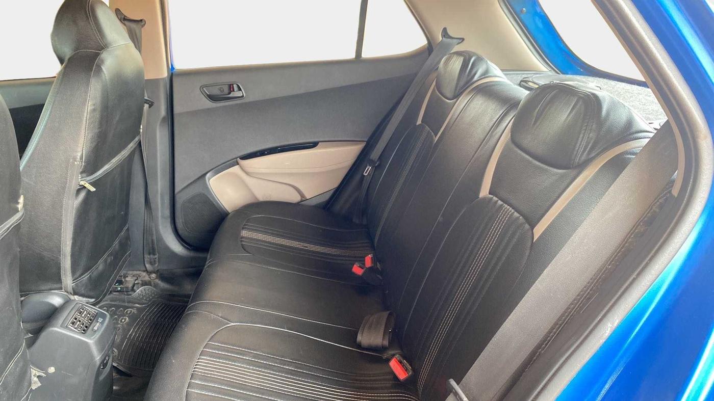 2019 Hyundai Grand i10 MAGNA 1.2 KAPPA VTVT, Petrol, Manual, 36,244 km, Right Side Rear Door Cabin