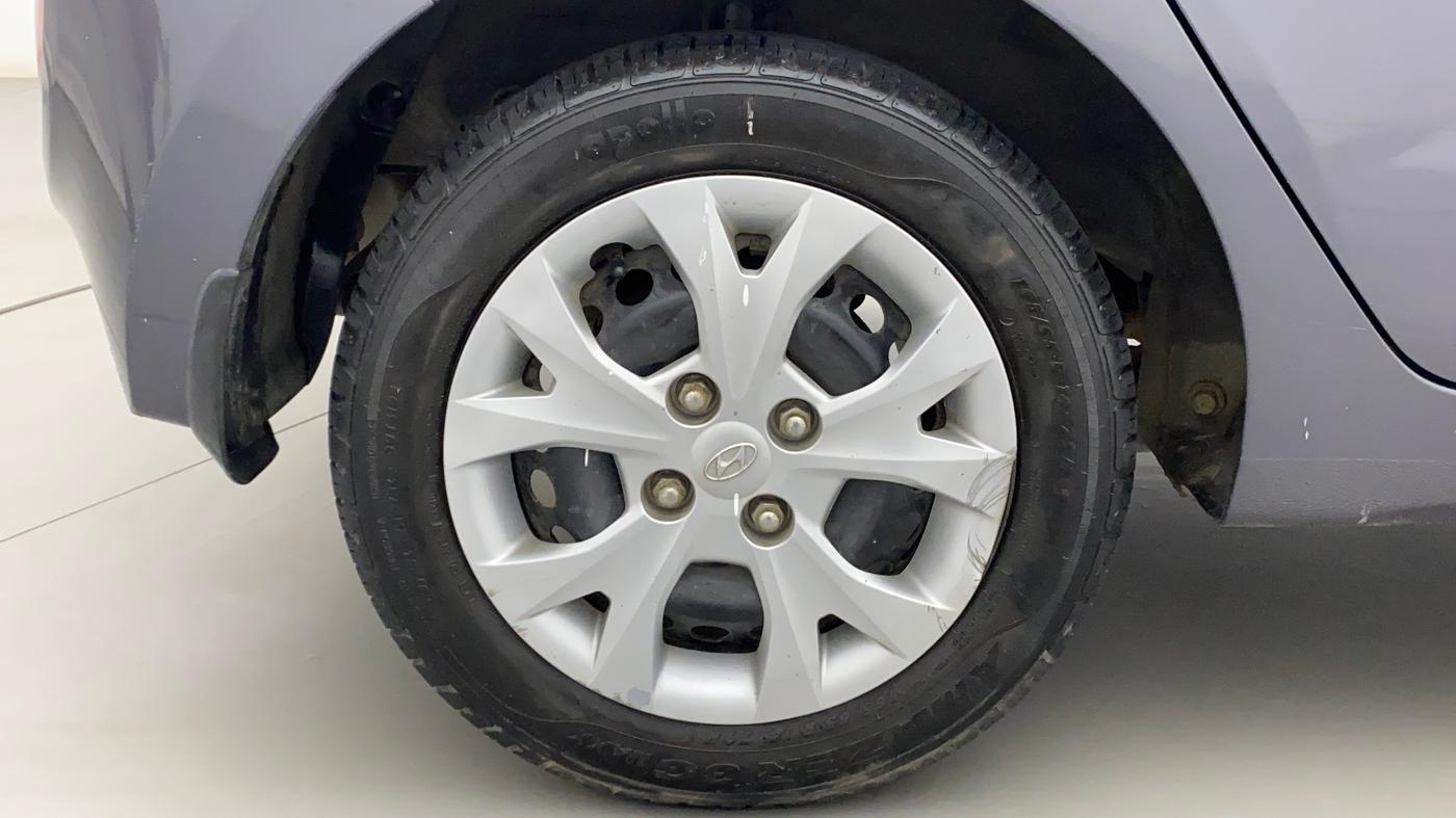 2016 Hyundai Grand i10 MAGNA 1.2 KAPPA VTVT, Petrol, Manual, 28,960 km, Right Rear Wheel