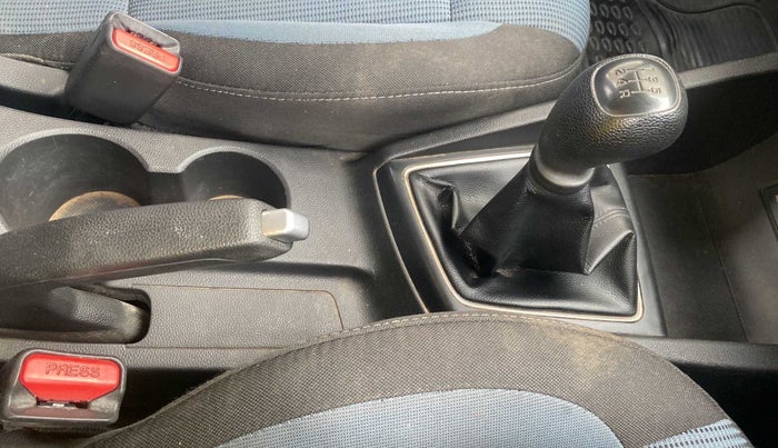 2015 Hyundai i20 Active 1.2 S, Petrol, Manual, 73,504 km, Gear Lever