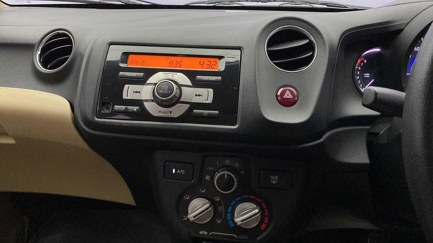 2015 Honda Brio S MT, Petrol, Manual, 95,772 km, Air Conditioner