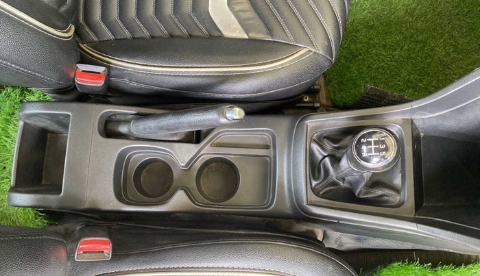2017 Maruti Vitara Brezza ZDI, Diesel, Manual, 80,200 km, Gear Lever