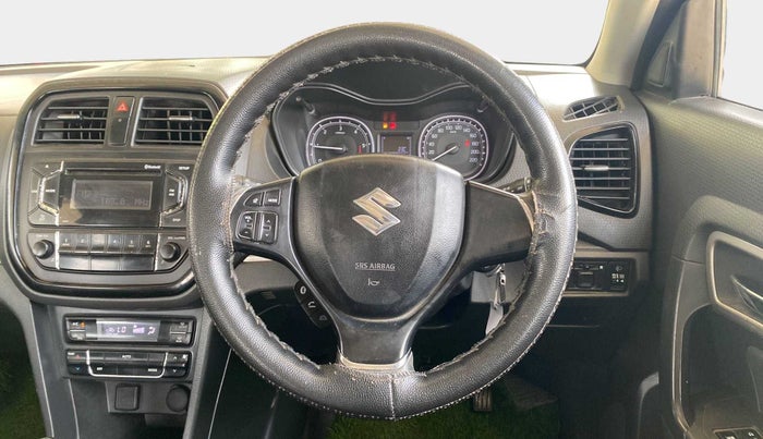 2017 Maruti Vitara Brezza ZDI, Diesel, Manual, 80,200 km, Steering Wheel Close Up