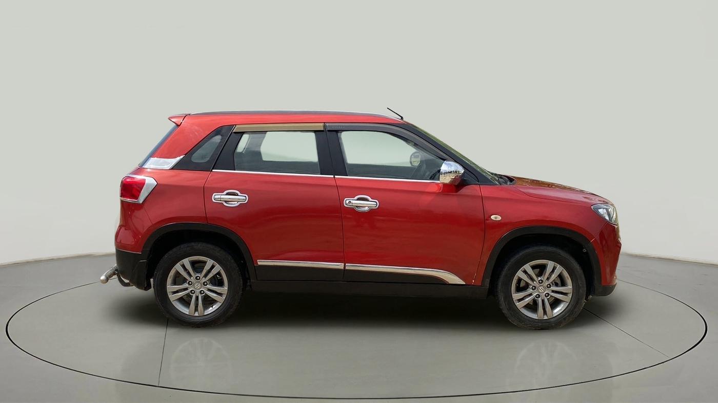 2017 Maruti Vitara Brezza ZDI, Diesel, Manual, 80,200 km, Right Side View