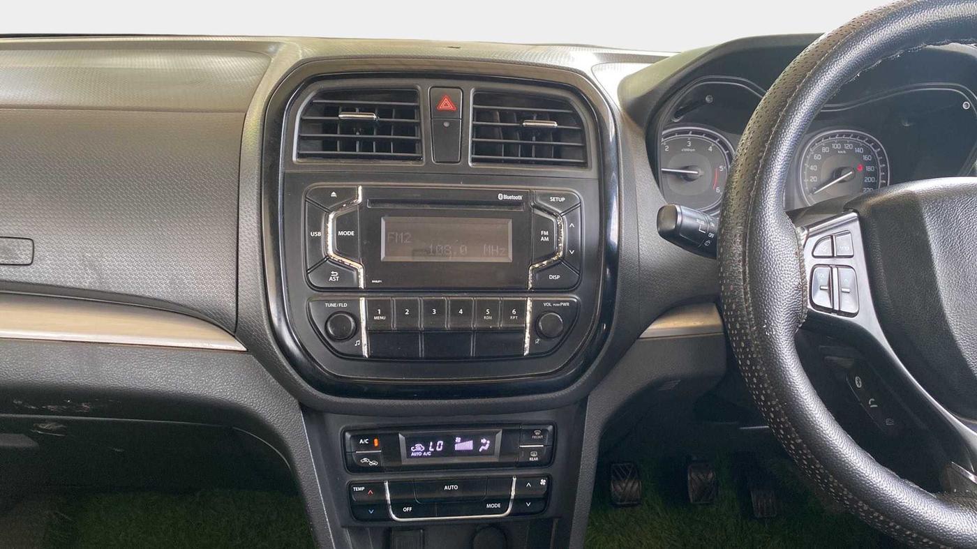 2017 Maruti Vitara Brezza ZDI, Diesel, Manual, 80,200 km, Air Conditioner