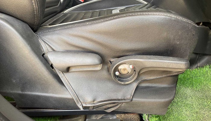 2017 Maruti Vitara Brezza ZDI, Diesel, Manual, 80,200 km, Driver Side Adjustment Panel