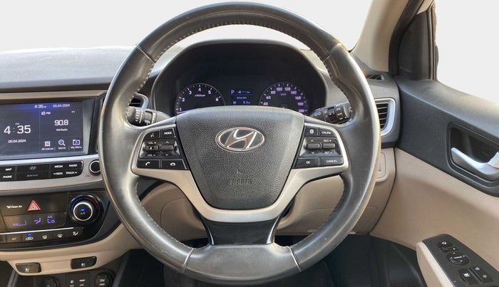 2018 Hyundai Verna 1.6 VTVT SX (O) AT, Petrol, Automatic, 50,786 km, Steering Wheel Close Up