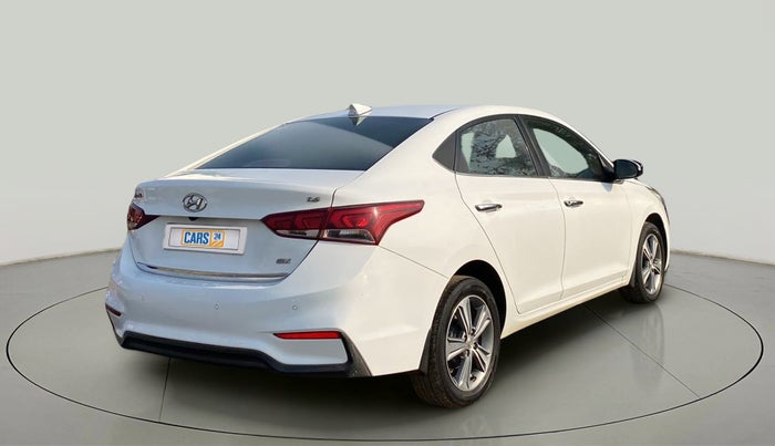 2018 Hyundai Verna 1.6 VTVT SX (O) AT, Petrol, Automatic, 50,786 km, Right Back Diagonal