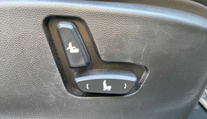 2019 MG HECTOR SHARP 1.5 DCT PETROL, Petrol, Automatic, 36,337 km, Driver Side Adjustment Panel