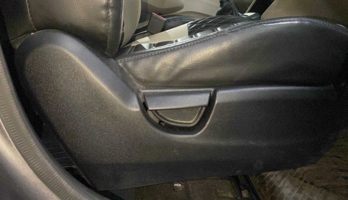 2019 Hyundai NEW SANTRO SPORTZ MT, Petrol, Manual, 15,183 km, Driver Side Adjustment Panel
