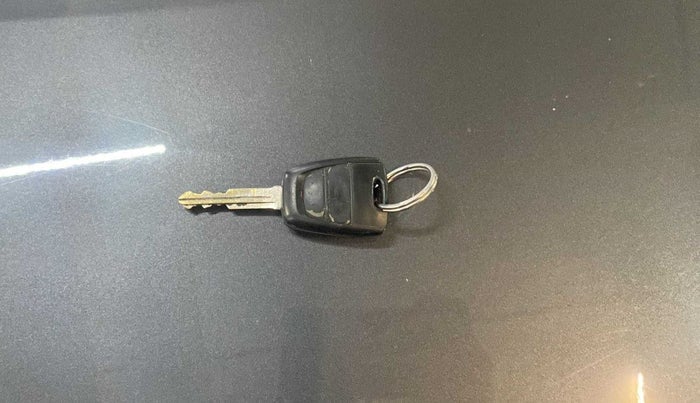 2019 Hyundai NEW SANTRO SPORTZ MT, Petrol, Manual, 15,183 km, Key Close Up