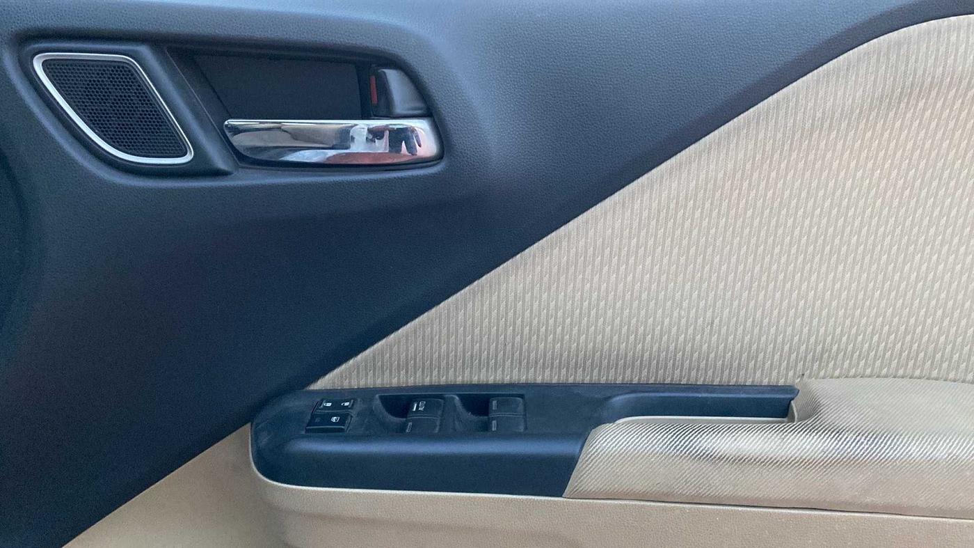 2019 Honda City 1.5L I-VTEC VX CVT, Petrol, Automatic, 37,744 km, Driver Side Door Panels Control
