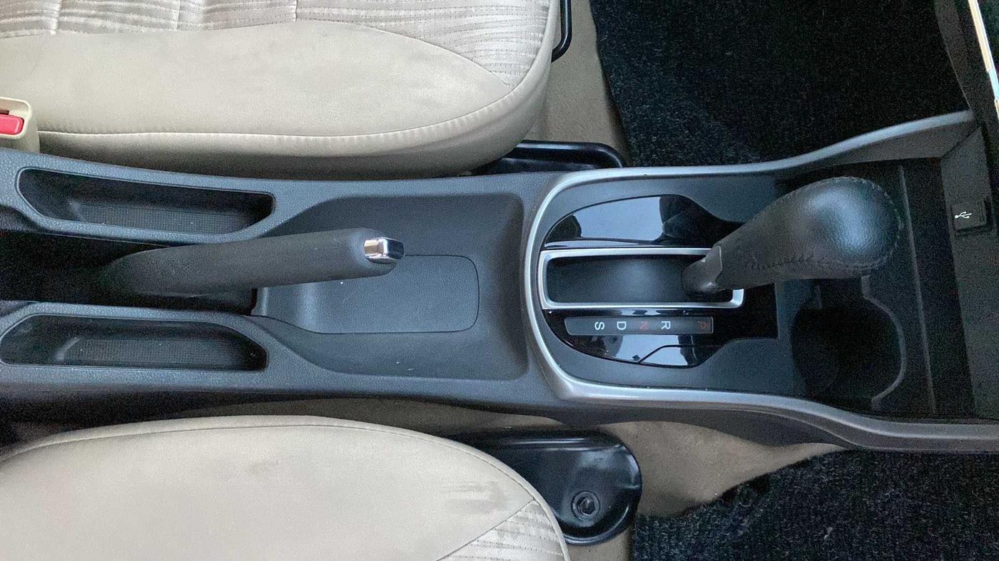 2019 Honda City 1.5L I-VTEC VX CVT, Petrol, Automatic, 37,744 km, Gear Lever