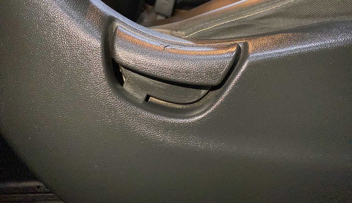 2018 Hyundai Creta E PLUS 1.6 PETROL, Petrol, Manual, 71,635 km, Driver Side Adjustment Panel