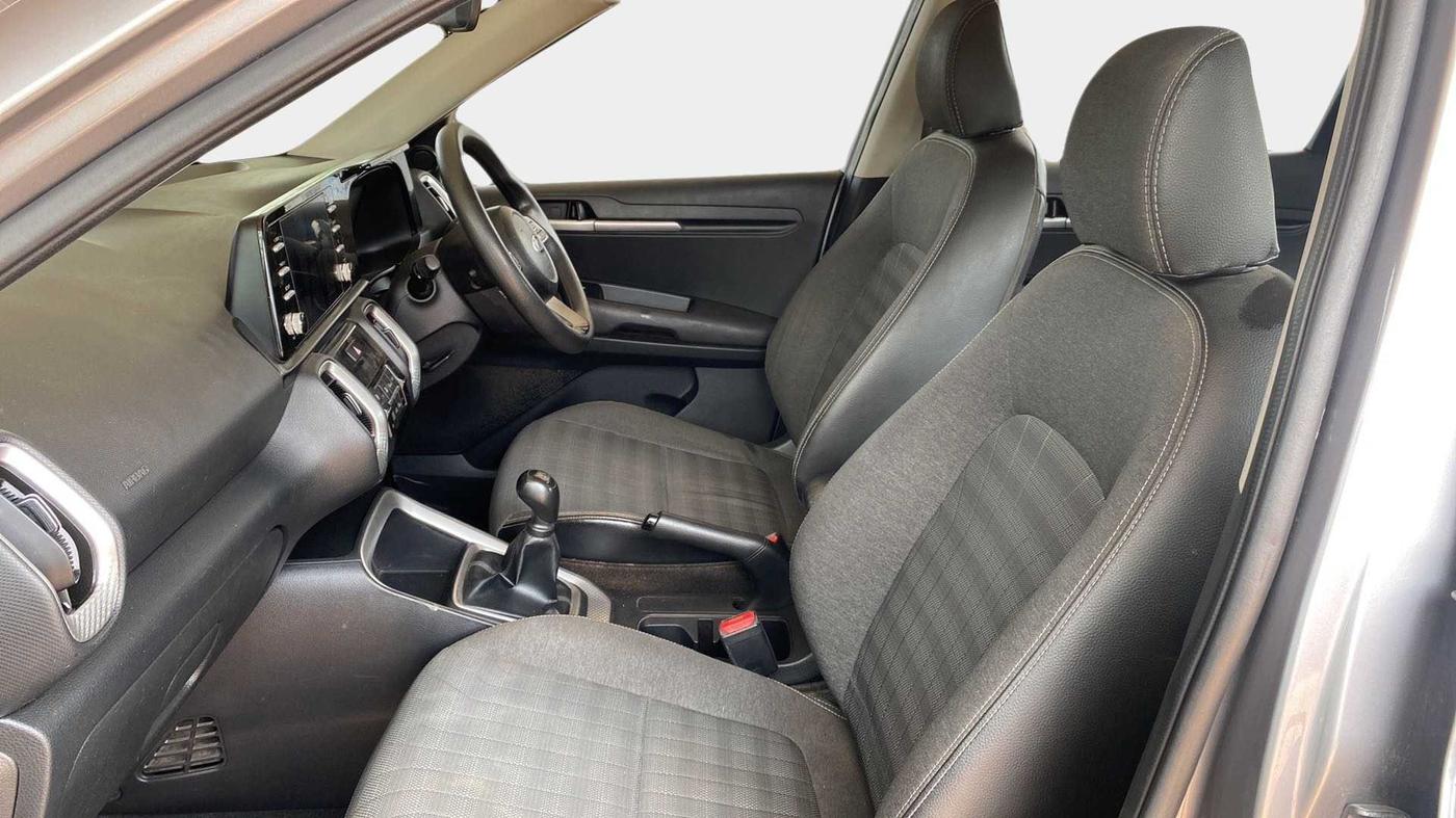 2020 KIA SONET HTK PLUS 1.2, Petrol, Manual, 42,848 km, Right Side Front Door Cabin