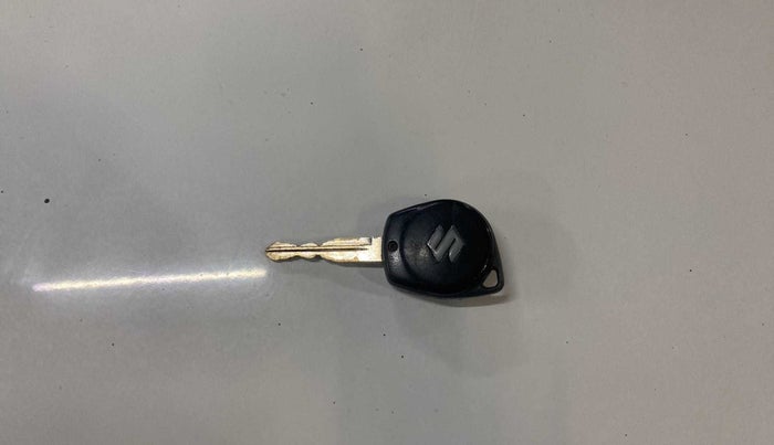 2020 Maruti S PRESSO VXI CNG, CNG, Manual, 64,719 km, Key Close Up