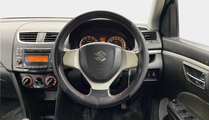 2017 Maruti Swift VXI O, CNG, Manual, 60,830 km, Steering Wheel Close Up
