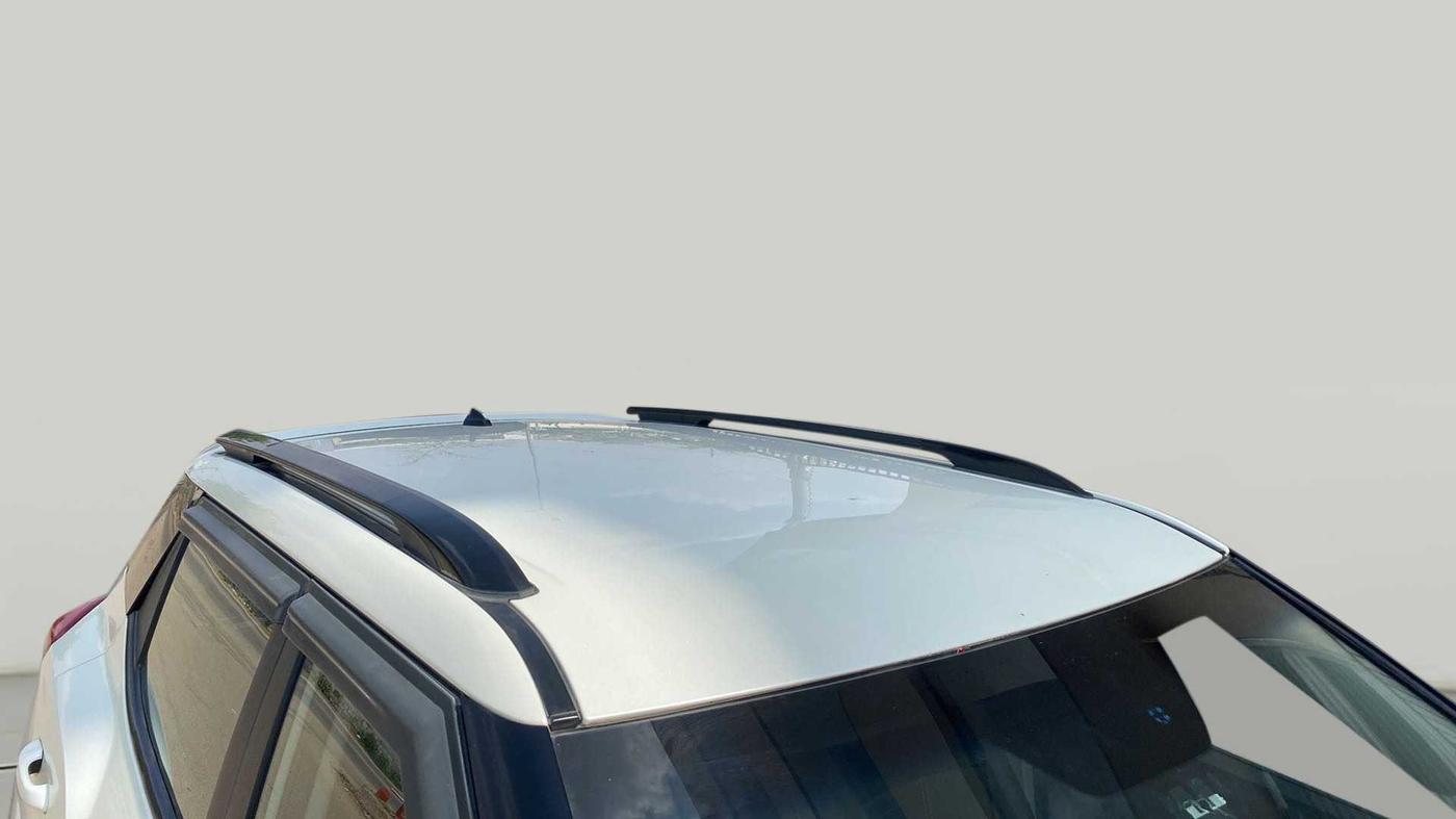 2019 Mahindra XUV300 W8 1.2 PETROL, Petrol, Manual, 72,522 km, Roof
