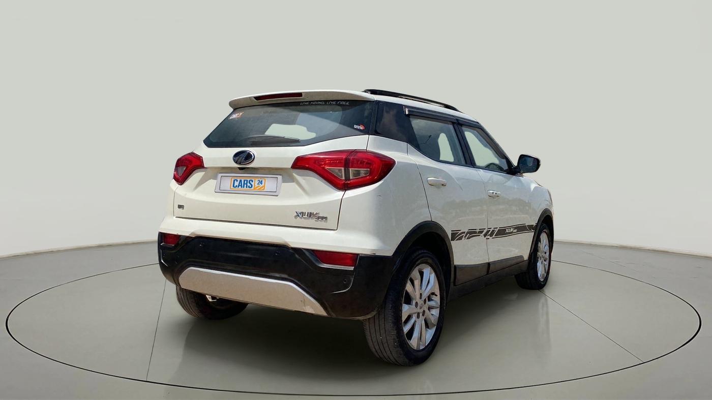 2019 Mahindra XUV300 W8 1.2 PETROL, Petrol, Manual, 72,522 km, Right Back Diagonal
