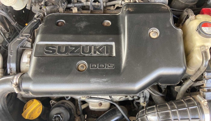 2015 Maruti Swift VDI, Diesel, Manual, 1,20,312 km, Open Bonet