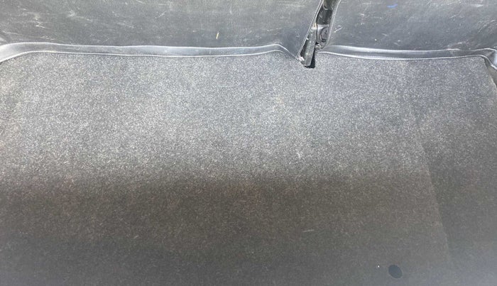 2015 Maruti Swift VDI, Diesel, Manual, 1,20,312 km, Boot Inside