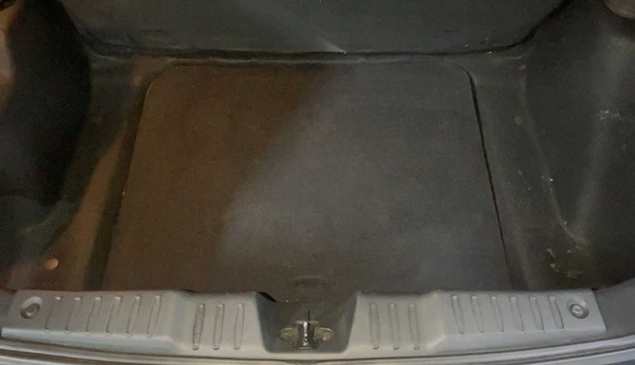 2021 Tata ALTROZ XZ PETROL, Petrol, Manual, 38,709 km, Boot Inside