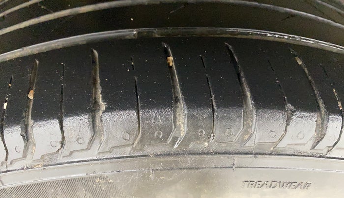 2020 Maruti S Cross ZETA 1.3, Diesel, Manual, 74,136 km, Right Rear Tyre Tread