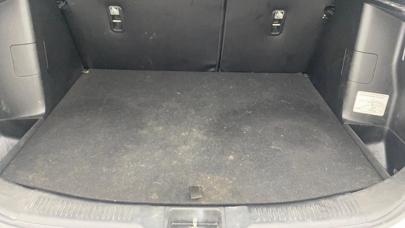 2020 Maruti S Cross ZETA 1.3, Diesel, Manual, 74,136 km, Boot Inside