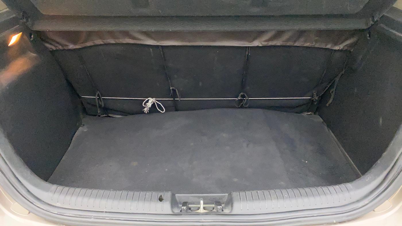 2012 Hyundai i20 MAGNA 1.2, Petrol, Manual, 53,256 km, Boot Inside