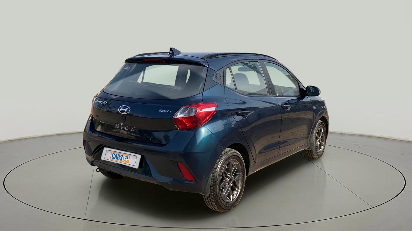 2021 Hyundai GRAND I10 NIOS SPORTZ AMT 1.2 KAPPA VTVT, Petrol, Automatic, 24,124 km, Right Back Diagonal