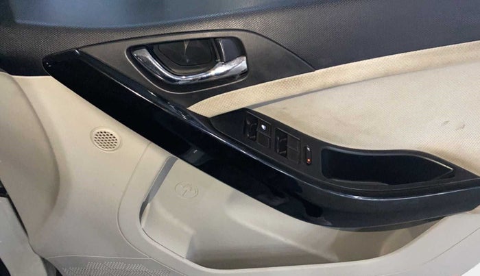 2020 Tata NEXON XZ PETROL, Petrol, Manual, 56,554 km, Driver Side Door Panels Control